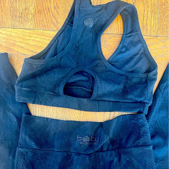 Booty By Brabants Athletic Set - Picture 3 of 5